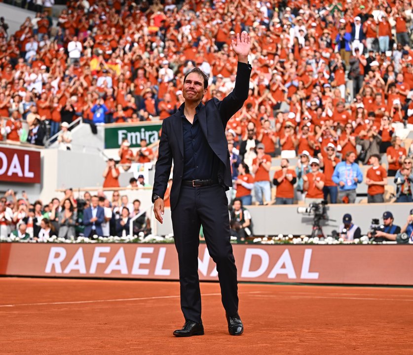 Emotivo homenaje a Rafael Nadal en su despedida en el Roland Garros