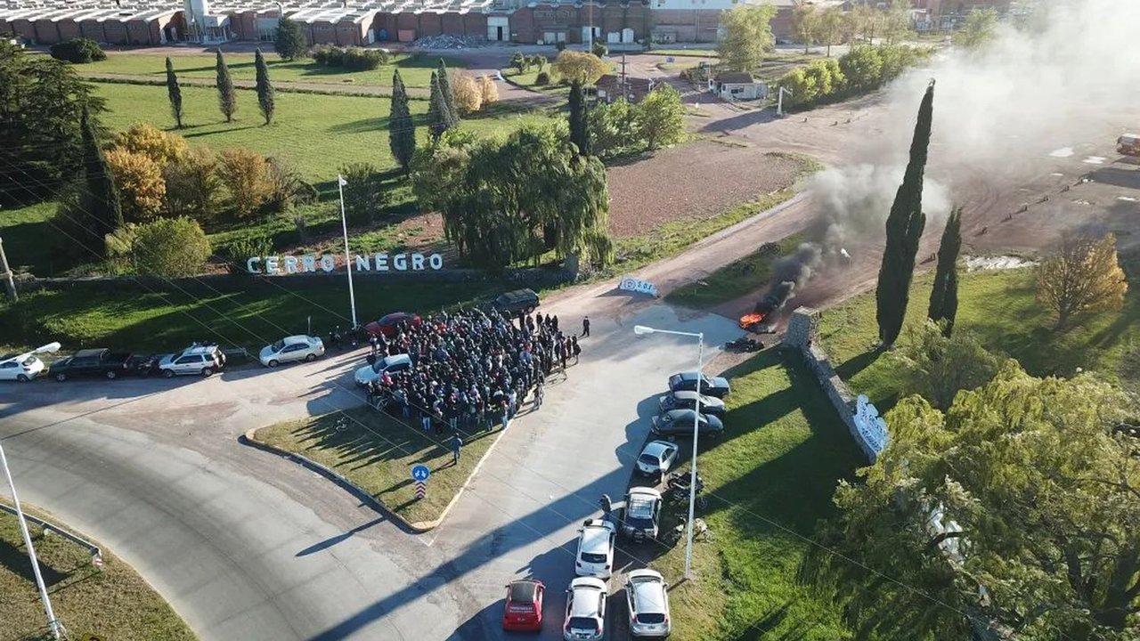 La empresa Cerro Negro solicita un procedimiento preventivo de crisis y hay alerta entre los trabajadores