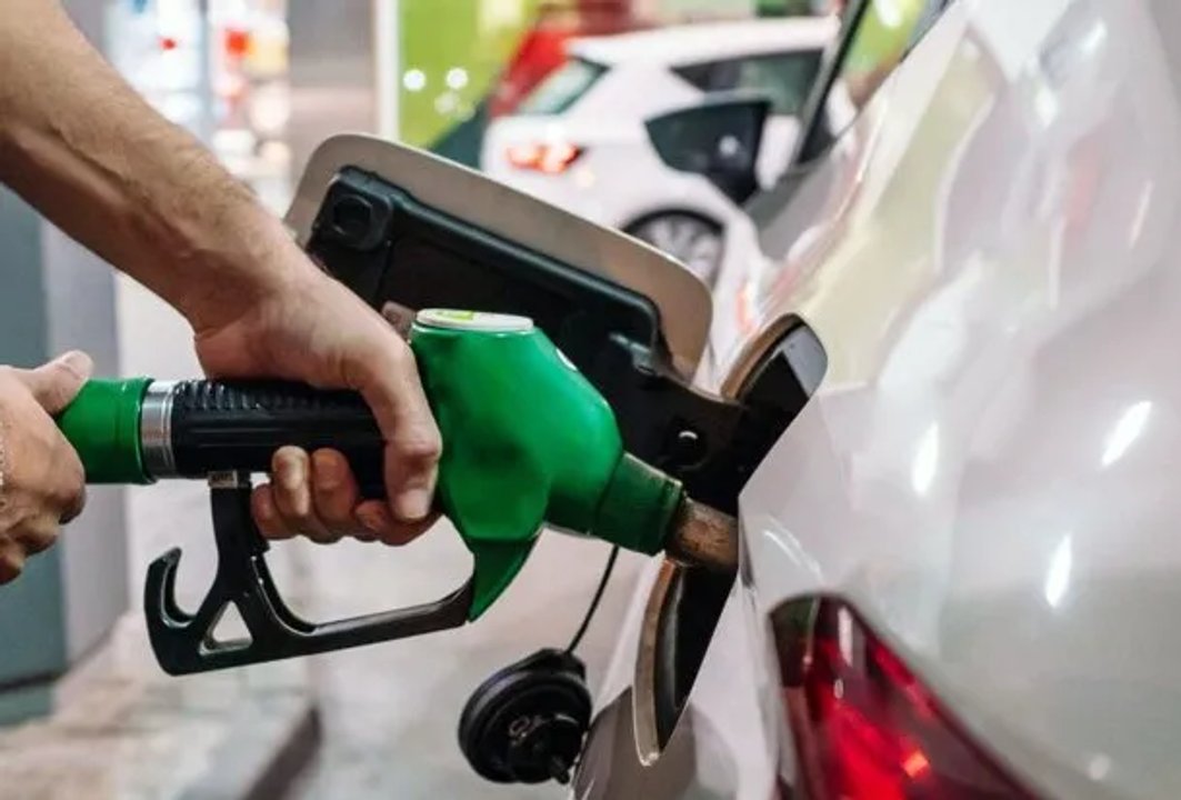 A partir de este domingo, las naftas subirán un 1%
