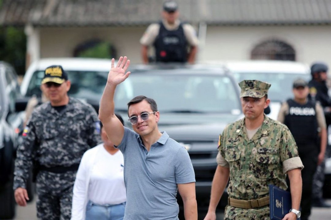 Ecuador aprueba la instalación de bases militares extranjeras para combatir el narcotráfico
