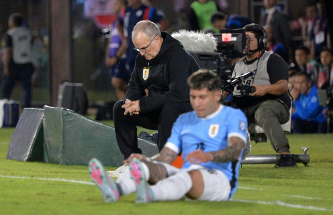 La prensa uruguaya destroza a Bielsa y a La Celeste luego de la caída ante Paraguay