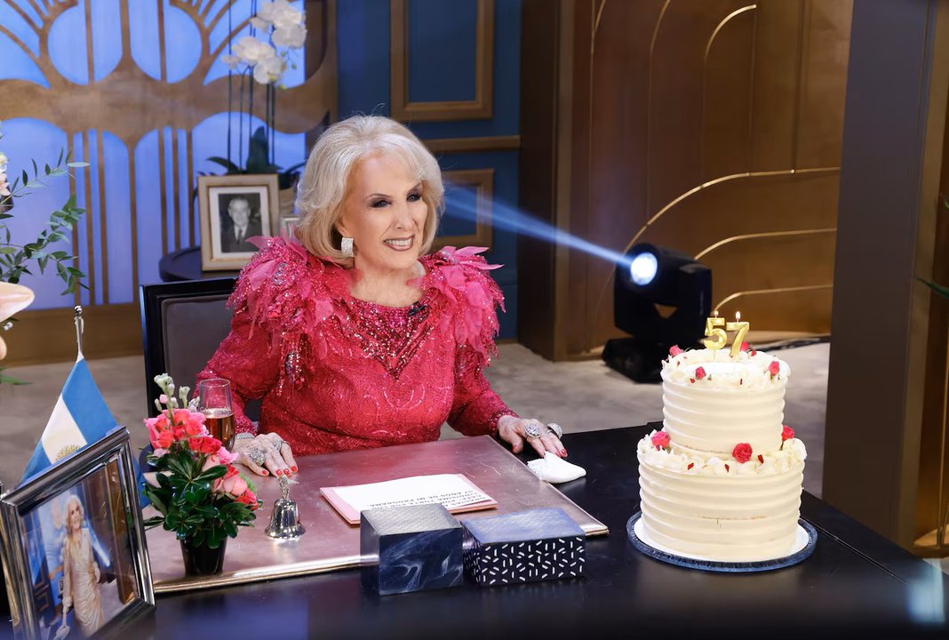 Mirtha Legrand celebró 57 años de su icónico programa