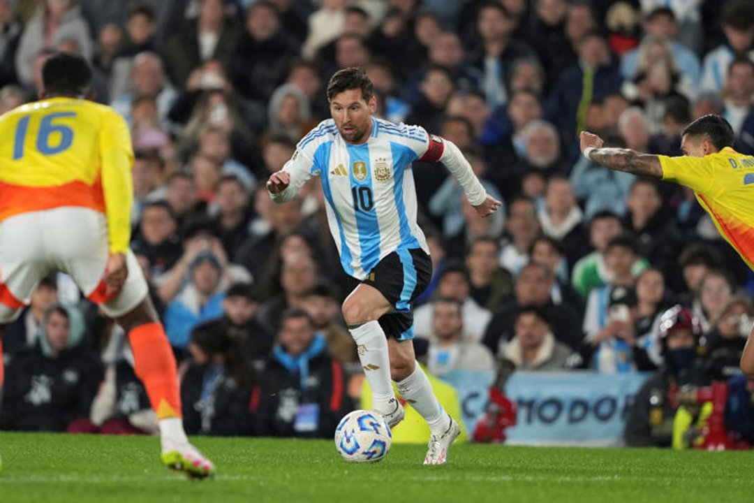 Con garra, Argentina igualó 1-1 frente a Colombia en las Eliminatorias