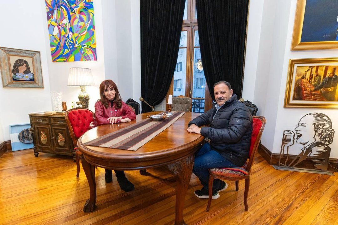 Cristina Kirchner recibió a Ricardo Quintela tras la confirmación de su condena