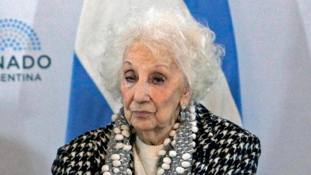  Estela de Carlotto advierte sobre posible violencia y llama a la unidad en defensa de Cristina Kirchner