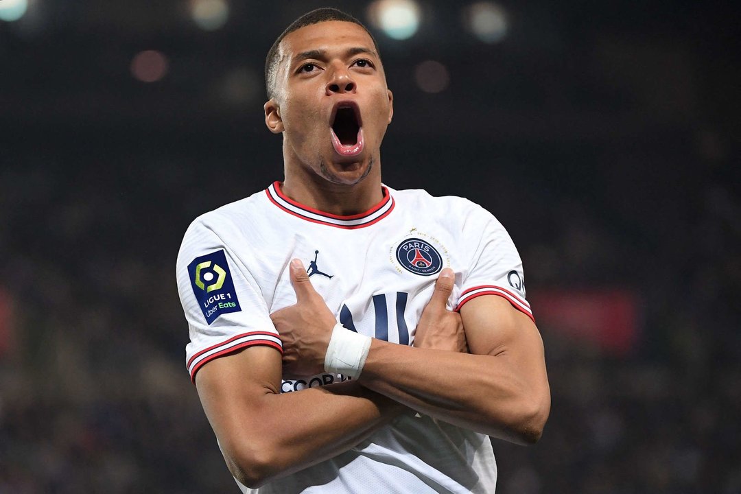 Kylian Mbappé internado en EEUU