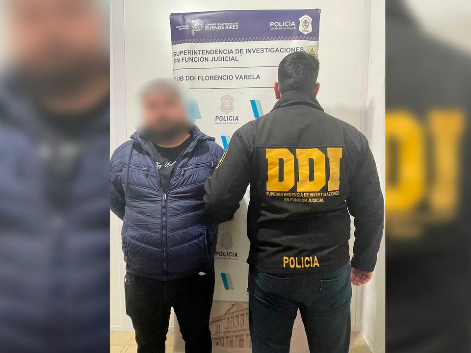 Florencio Varela: se hizo pasar por un pasajero y abusó de una conductora de una app de viajes