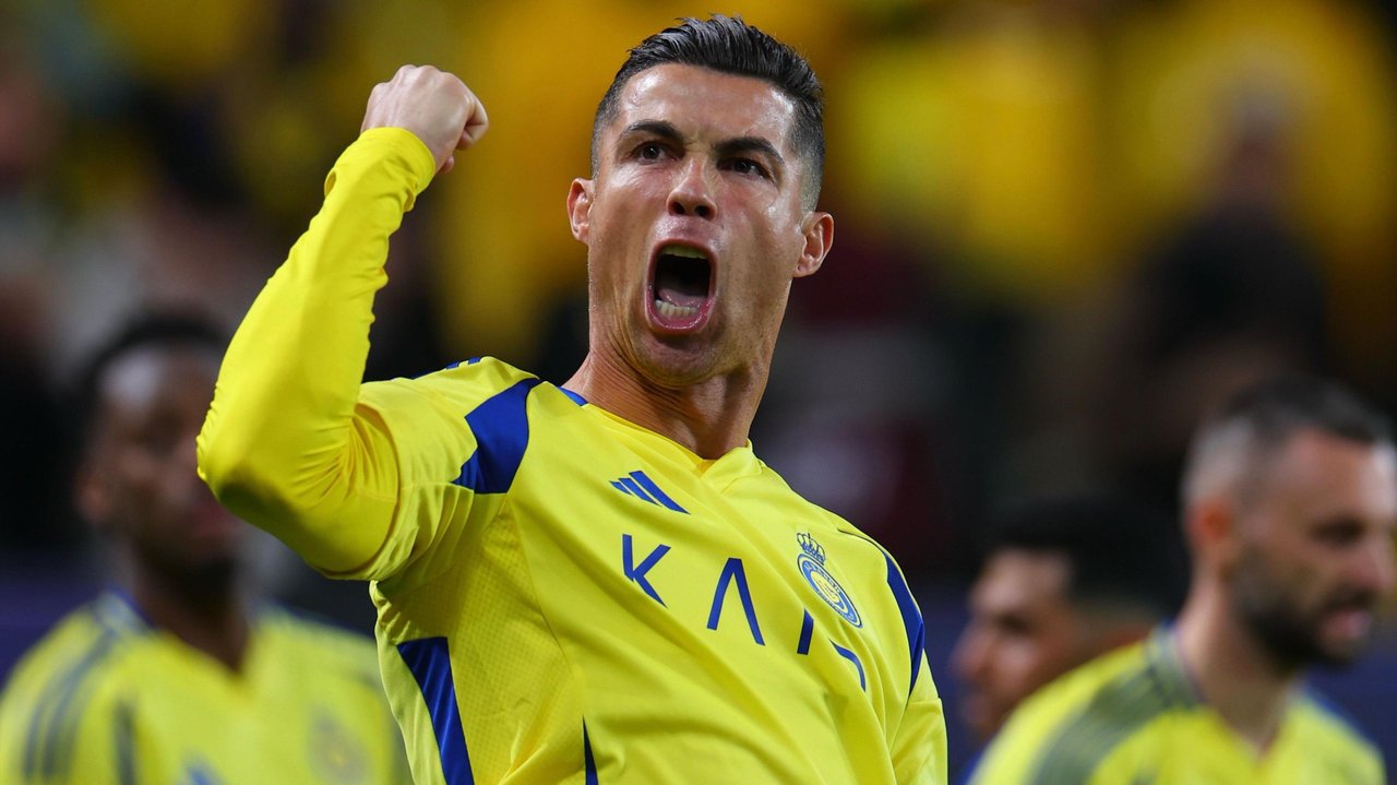 Escándalo en el fútbol saudí: Al Nassr firma contrato "demencial" con Cristiano Ronaldo