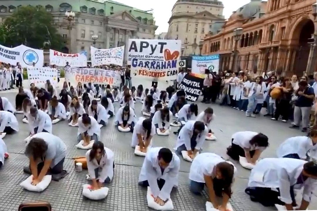 Profesionales y Técnicos del Hospital Garrahan confirman huelgas para el 10 y 17 de julio y llaman a movilización nacional