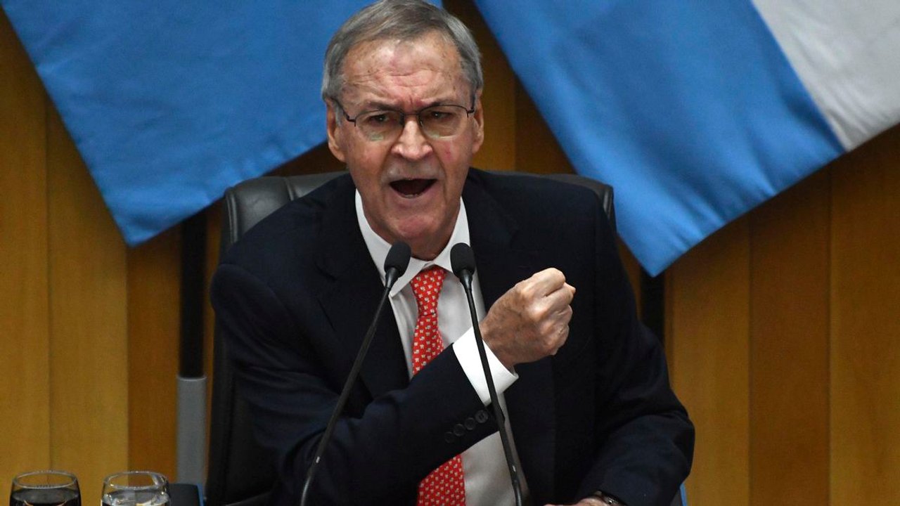 Juan Schiaretti renunció a la presidencia del PJ cordobés y propuso a Martín Llaryora como sucesor