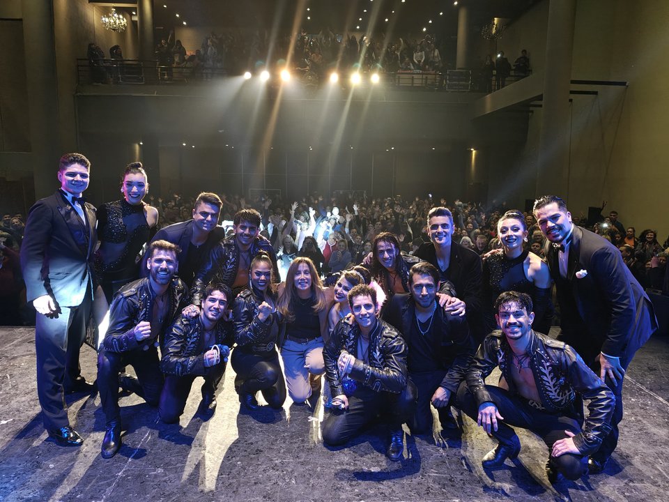 Pampas Bravas deslumbró en Ezeiza con "Buenos Aires, el musical"