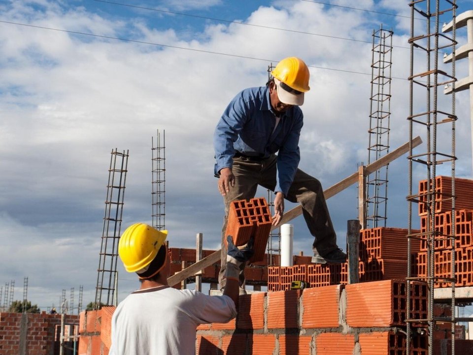 Crecen las ventas de insumos para obras privadas y la construcción muestra señales de repunte