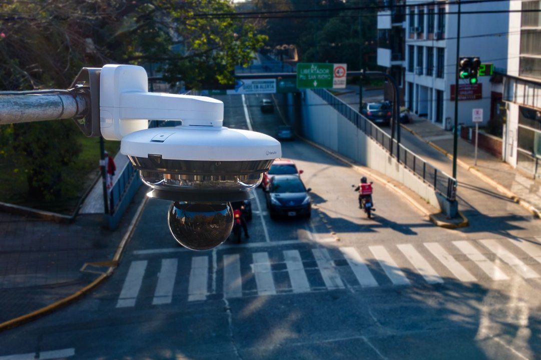 San Isidro: El municipio ya instaló más de 500 cámaras de videovigilancia que generan alertas con inteligencia artificial para reforzar la seguridad local
