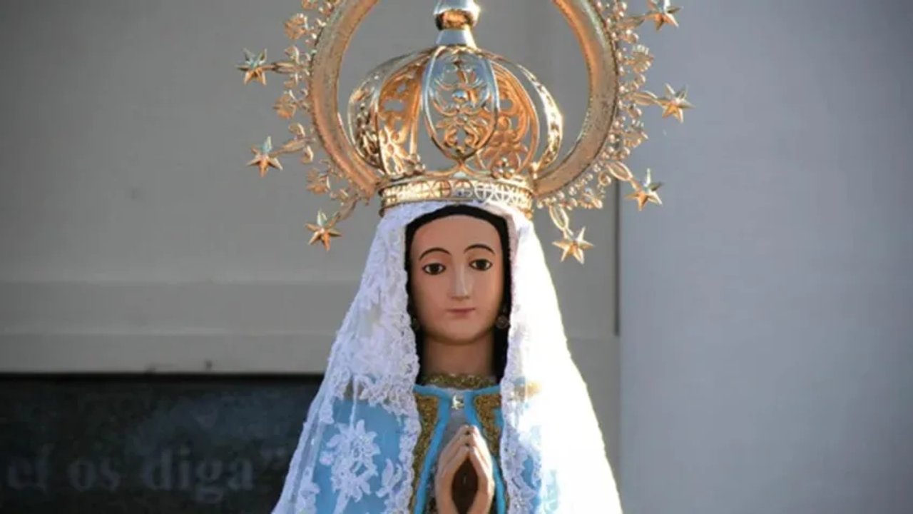 Delincuentes roban la figura de una virgen a dos jubilados y exigen rescate en un insólito robo en Corrientes