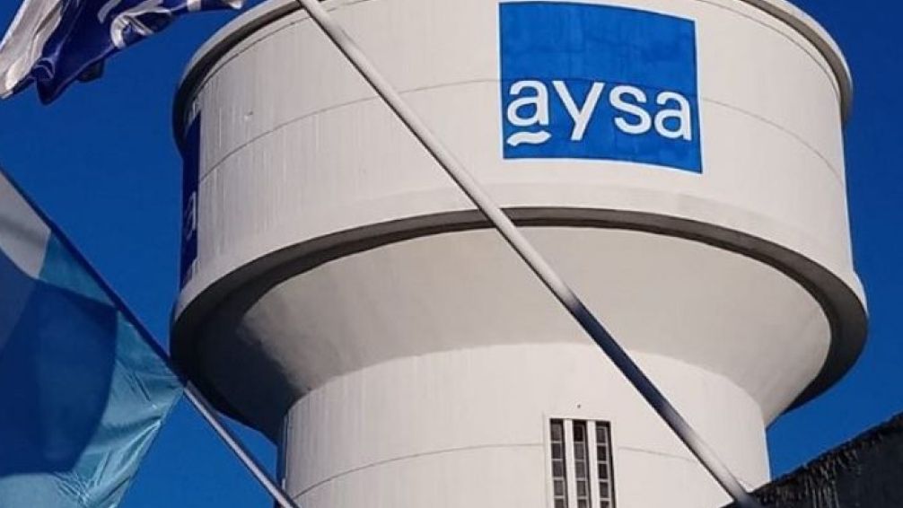 El Gobierno lanza la privatización de AySA y crece la incertidumbre por las deudas de los usuarios