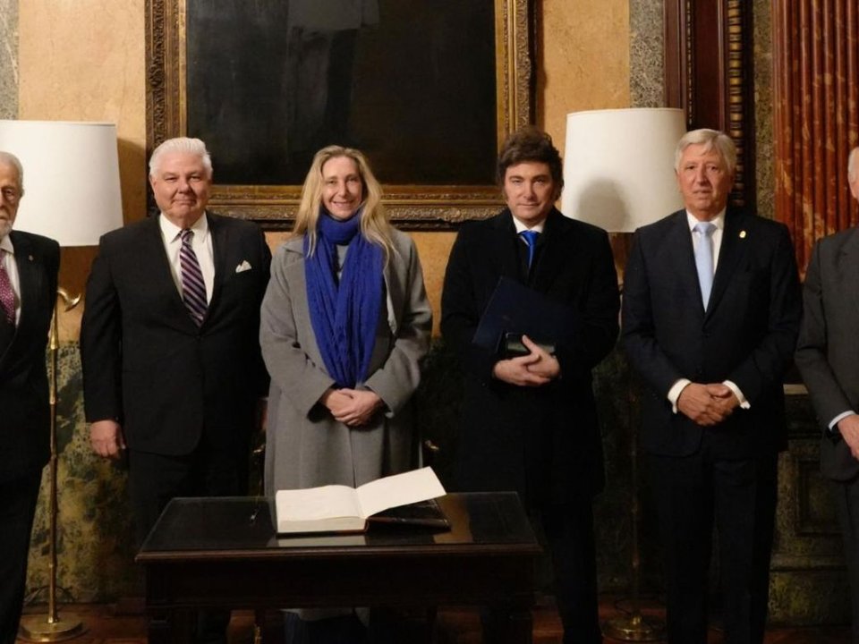 Nuevo round entre Nación y provincias: Milei trató de "perversos" a los gobernadores por subir impuestos
