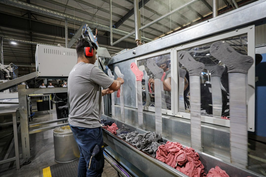 Crisis industrial en Argentina: Cierran fábricas y aumentan los despidos en la Argentina de Milei