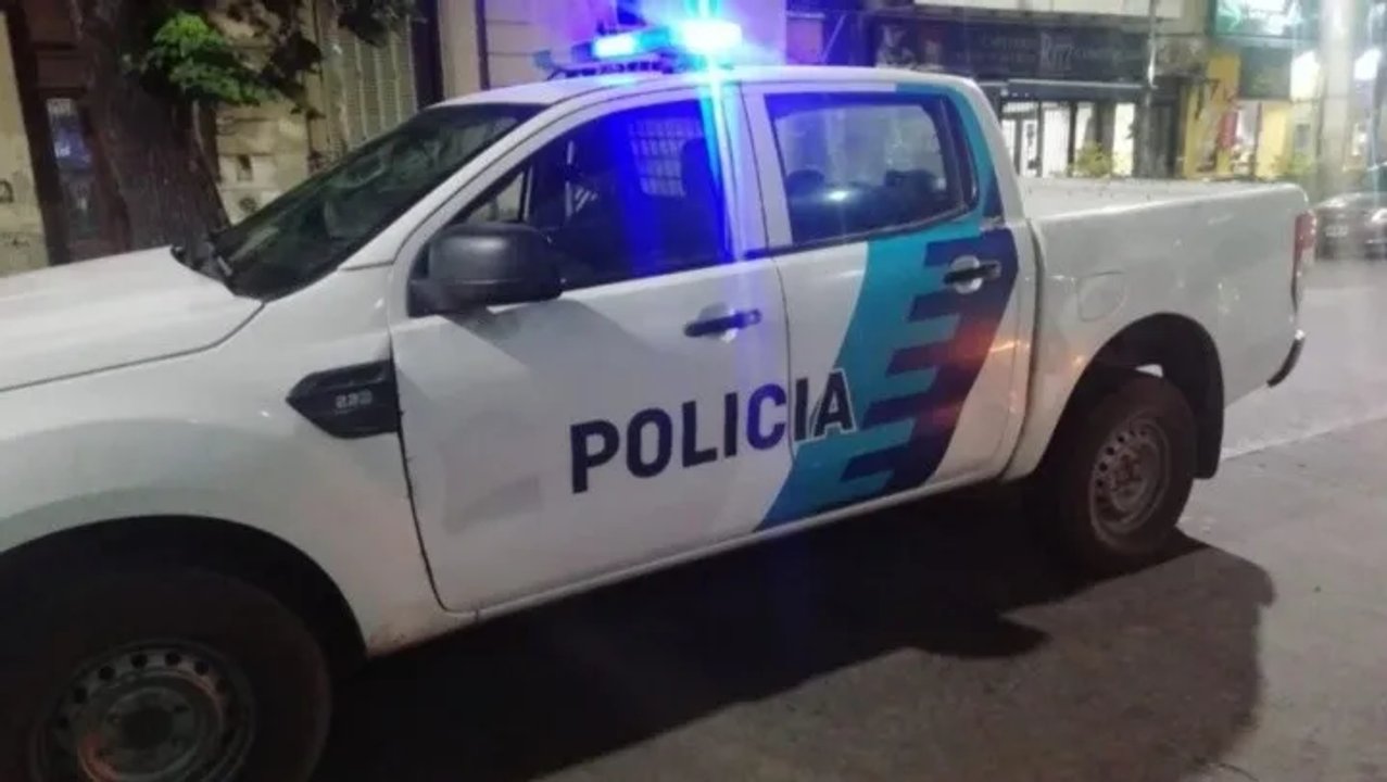 Venganza inesperada: le robaron, se quedó con el celular del ladrón y en represalia subió las fotos “hot” del delincuente a sus redes