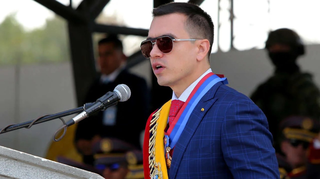 Motosierra en Ecuador: Noboa elimina Ministerios y despide a 5 mil funcionarios públicos