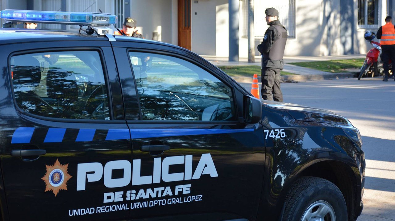 De no creer: quiso salvar a su perro, se electrocutó, se le cayó un horno encima y murió