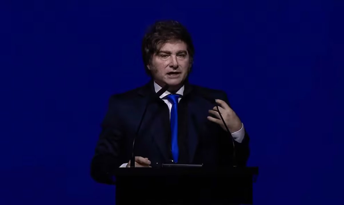Milei redobla la apuesta contra Kicillof y pone en la mira a la provincia de Buenos Aires