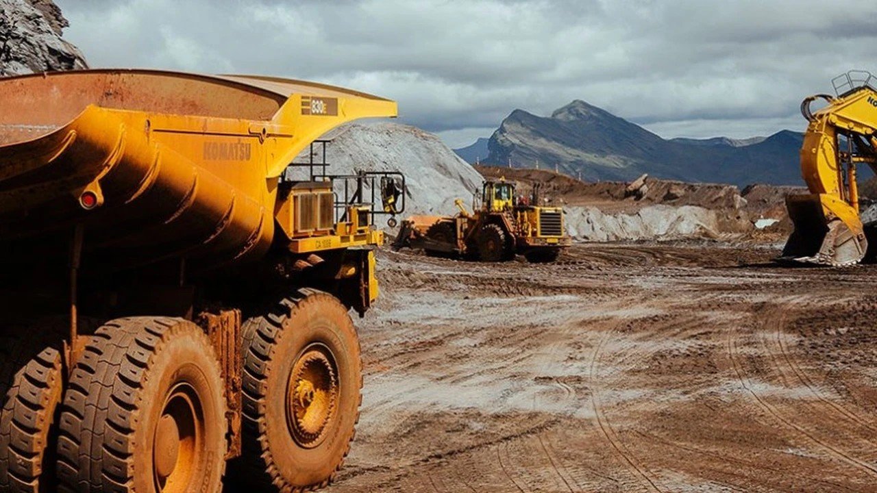 Argentina elimina retenciones a más de 200 productos mineros para impulsar exportaciones