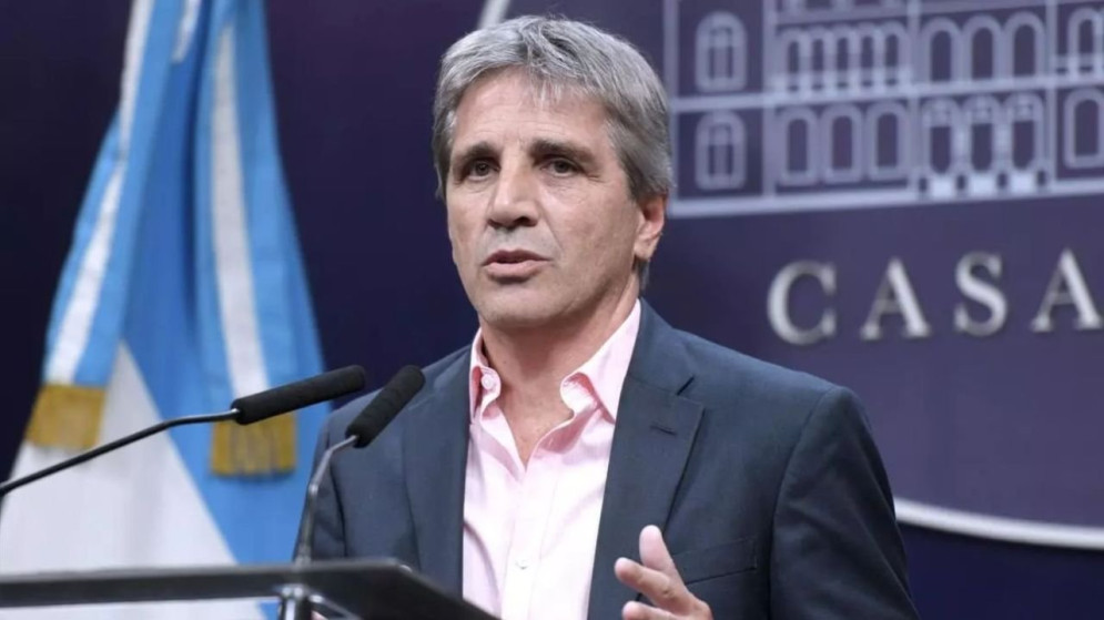 Caputo activa licitación clave para afrontar vencimientos por más de $23 billones en agosto