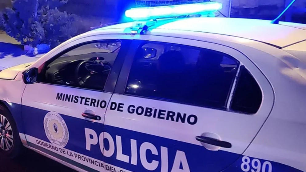 Chubut: fue a tatuarse y lo apuñaló la expareja de la tatuadora al confundirlo con su amante
