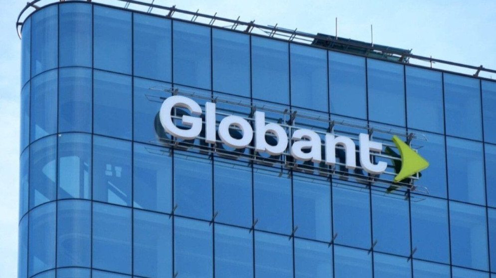 Globant se desploma en Wall Street tras reportar pérdidas por primera vez en más de una década
