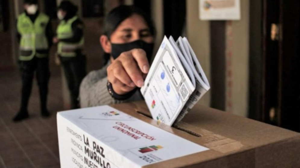 Bolivia elige presidente en medio de una crisis política y económica