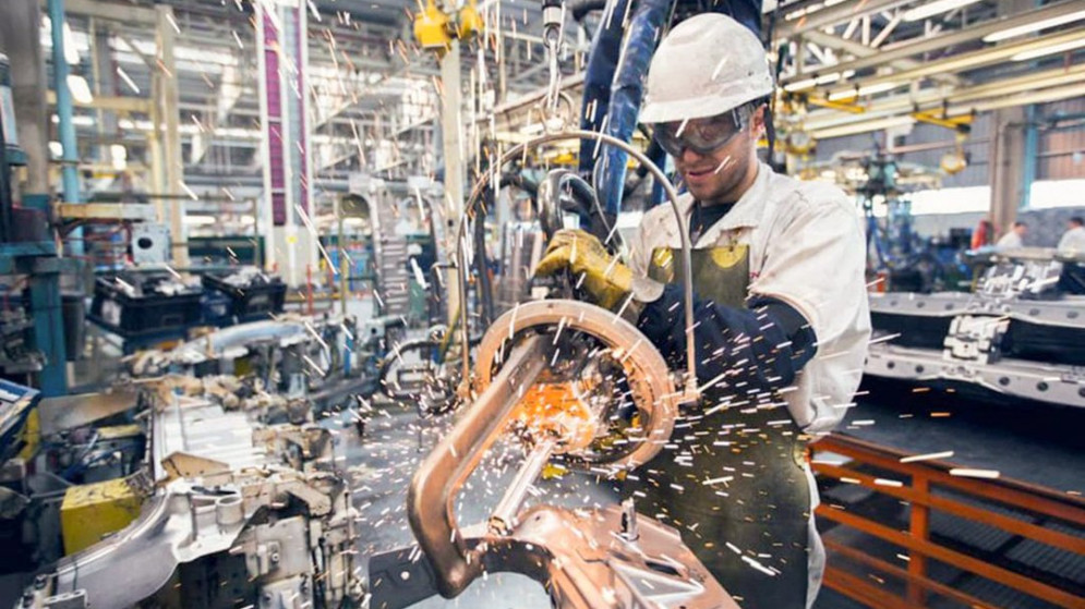 La industria acumuló cuatro meses de caída y volvió a niveles de 2007