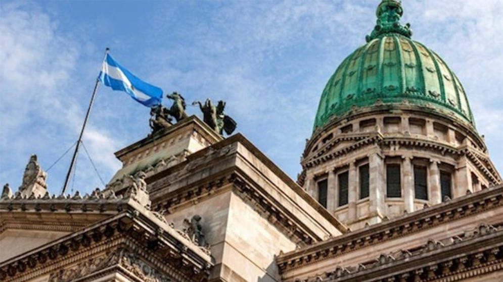 ¿No hay plata?: Senadores aumentaron su sueldo y pasarán a cobrar más de 10 millones desde noviembre