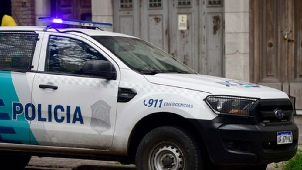 Drama familiar en La Plata: un joven de 19 años apuñaló a su suegro luego de que este le reclamara por no hacer la comida