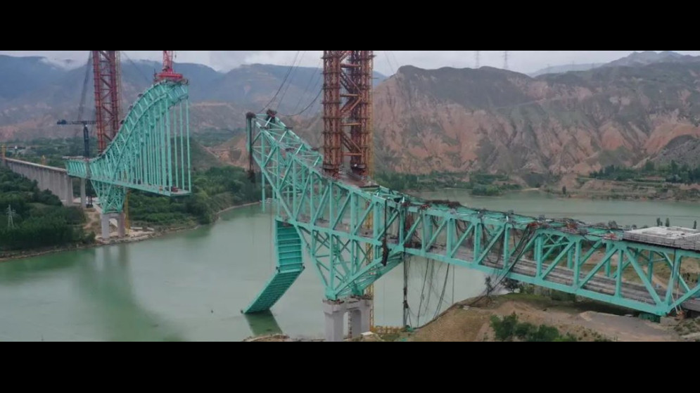 Tragedia en China: Colapso de puente deja al menos 12 muertos y 4 desaparecidos