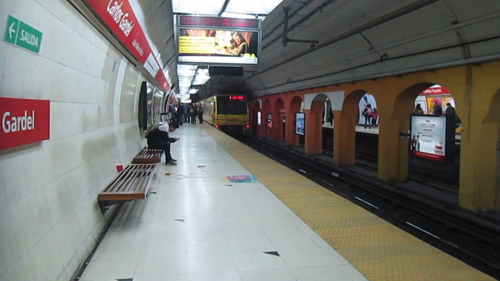 Línea B de subte: Carlos Gardel cierra dos meses por obras