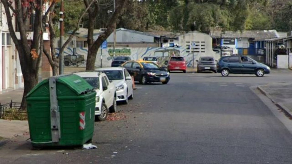 Rosario: hallan un cadáver en un contenedor con signos de ahorcamiento cerca del Parque Independencia