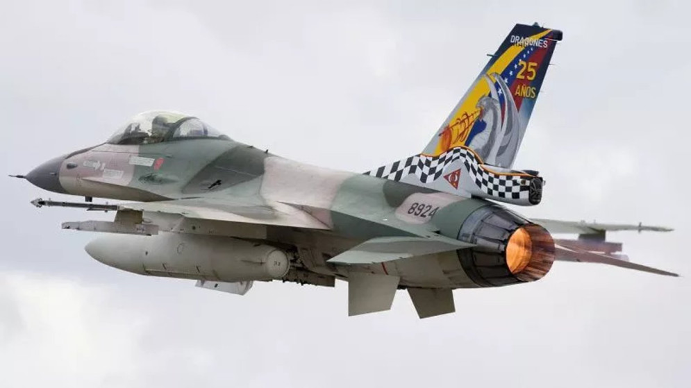 Máxima tensión en el Caribe: aviones de guerra venezolanos sobrevolaron cerca de destructores estadounidenses