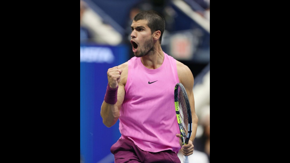 Alcaraz hace historia en el US Open al vencer a Sinner