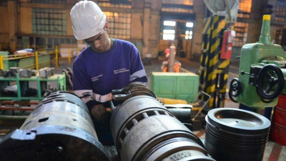 Alarma en la industria: reportan caída del 2,3% en julio