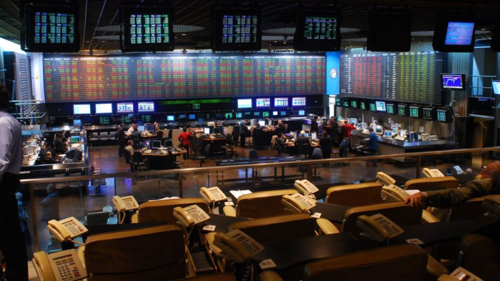 Mercados en rojo: por quinto día consecutivo, el dólar subió y las acciones y bonos cayeron