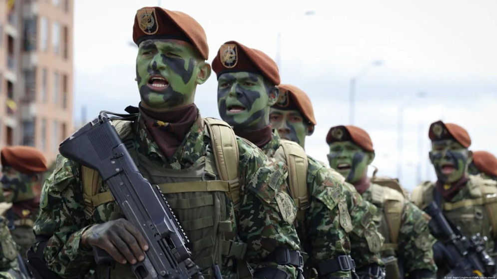 Colombia anunció que dejará de comprar armas a EE.UU luego de que Washington lo sacara de la lista de aliados antidrogas