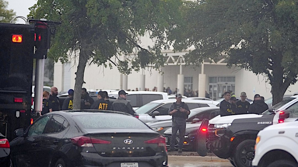 Ataque armado en oficina de ICE en Dallas deja dos muertos y un herido grave