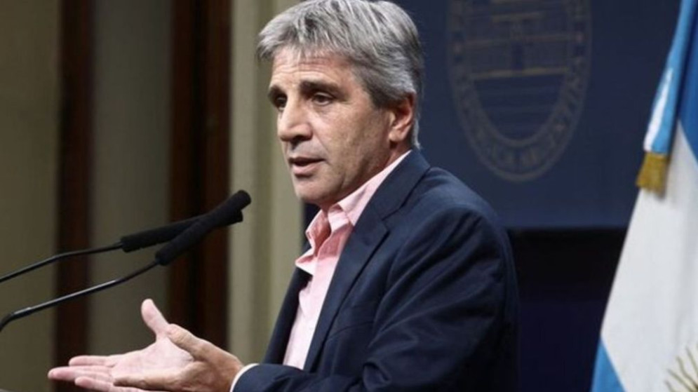 Caputo viajó a Washington para cerrar con el Tesoro el plan de apoyo a Milei