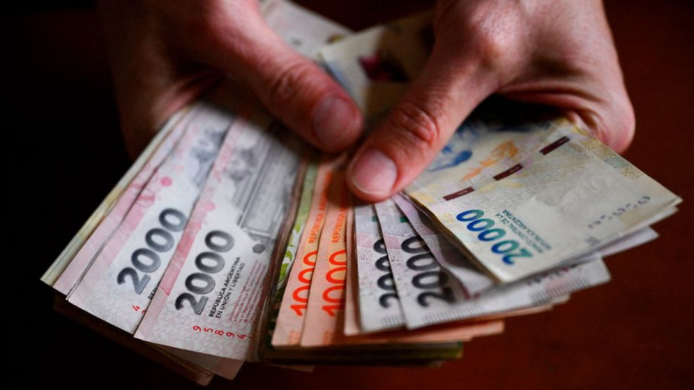Por el sótano: el poder adquisitivo volvió a desplomarse y alcanza su nivel más bajo desde el 2001