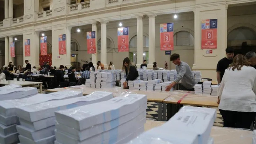 La Justicia demora la decisión sobre la reimpresión de boletas en Buenos Aires y complica el reclamo del Gobierno