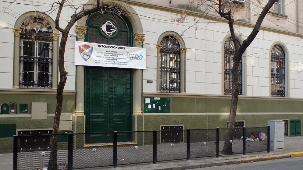 Explosión en una feria de ciencias en un colegio de Palermo deja varios alumnos heridos