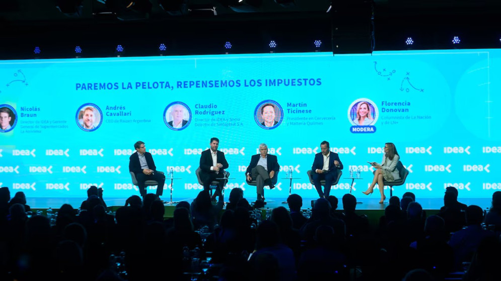 “Gana el que evade, no el que invierte”: reflexiones de los CEO en el Coloquio de IDEA