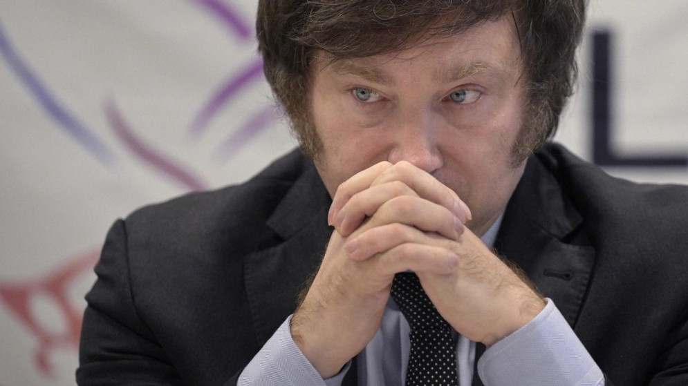 Milei mueve el banco: los cambios de gabinete que llegarían tras las elecciones