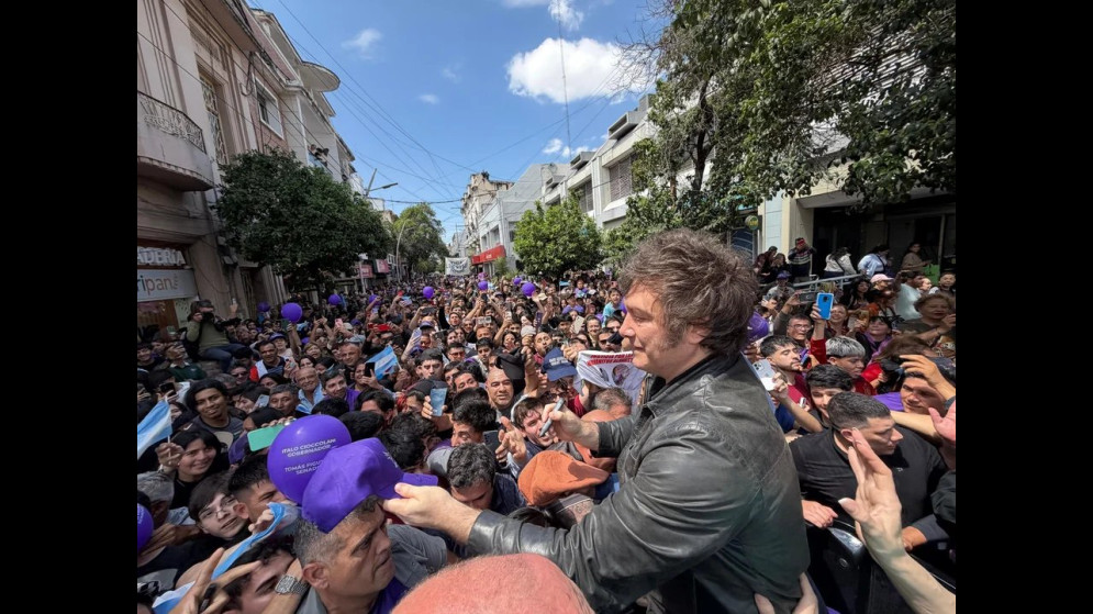 Milei recarga la campaña: apunta contra los “kukas” y promete inflación cero