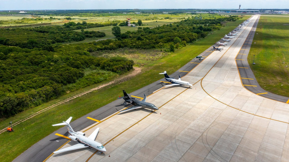 El círculo rojo en su máxima expresión: por un Congreso del JP Morgan 18 aviones privados llegaron al aeropuerto de Ezeiza